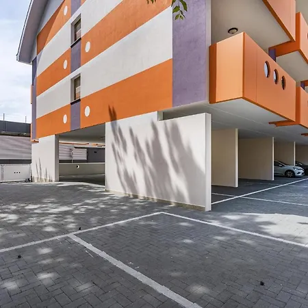 Apartament 1 Bedroom Awesome In *